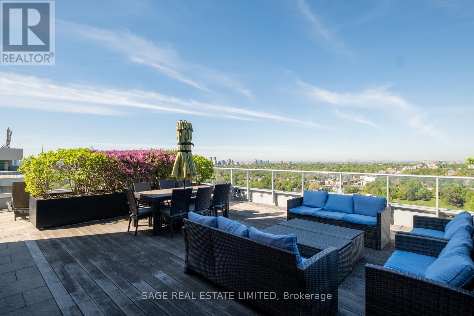 #313 58 ORCHARD VIEW BOULEVARD - 20