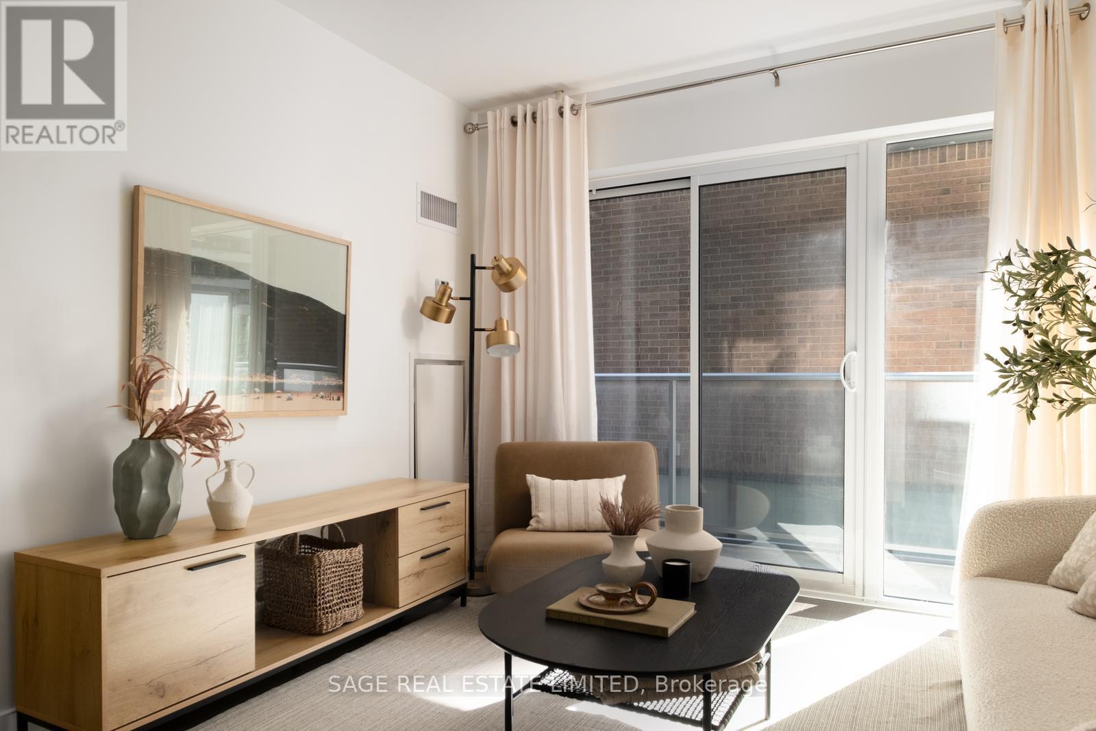 #313 58 ORCHARD VIEW BOULEVARD - 6