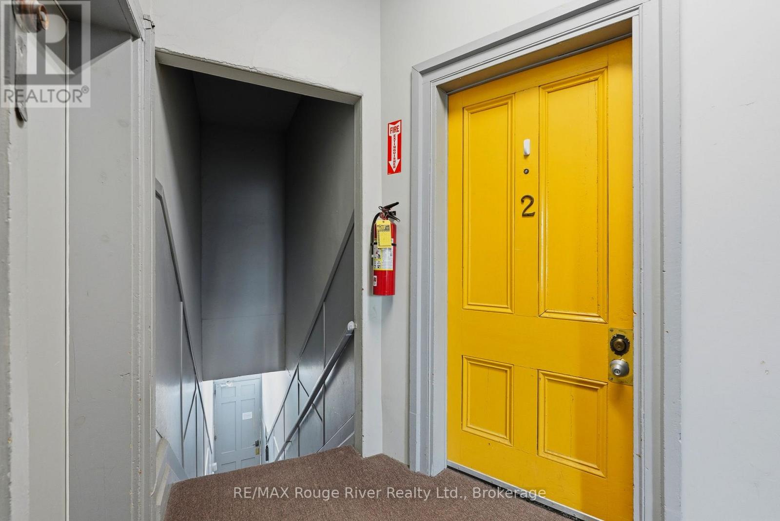 82 WALTON STREET - 12