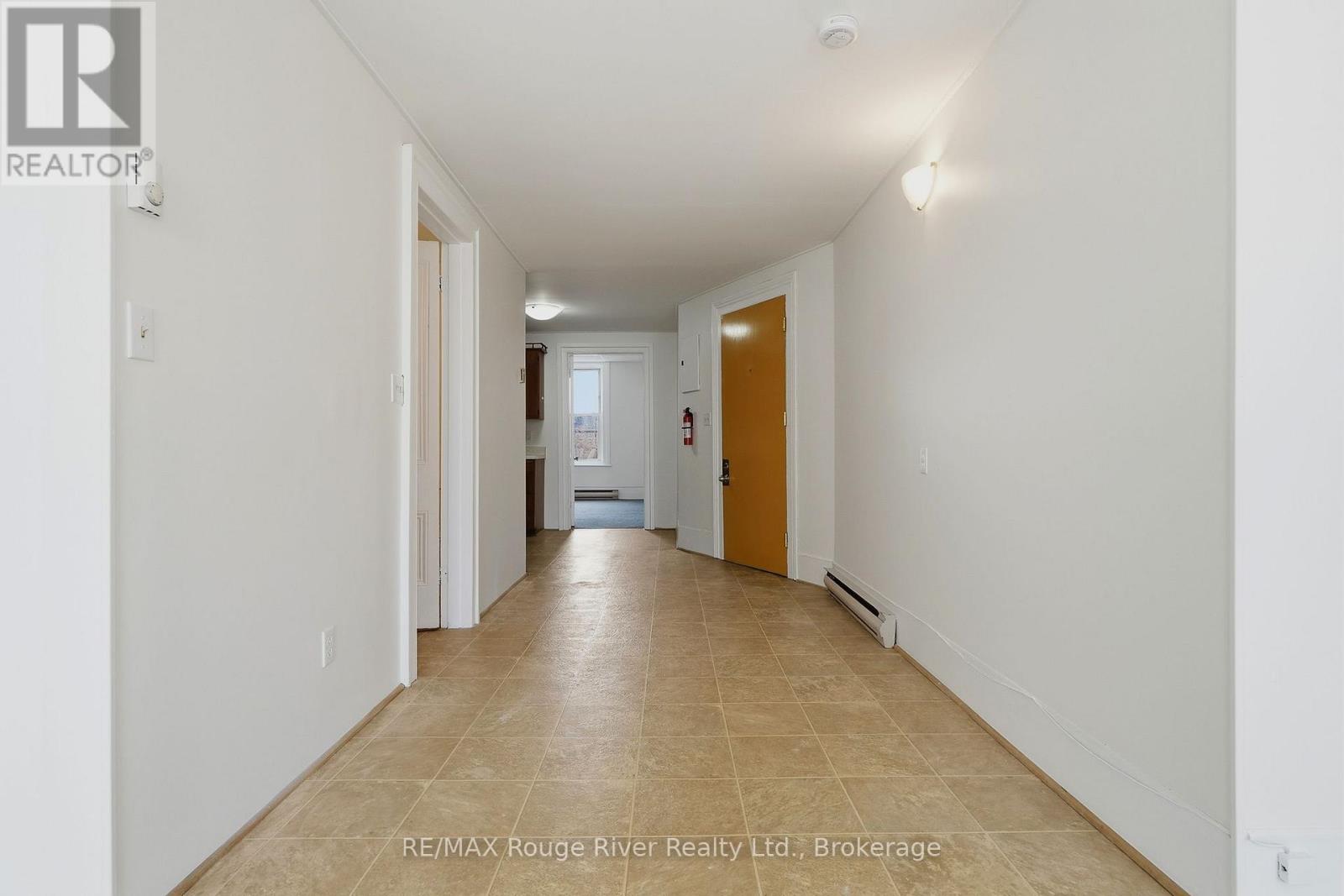 82 WALTON STREET - 17