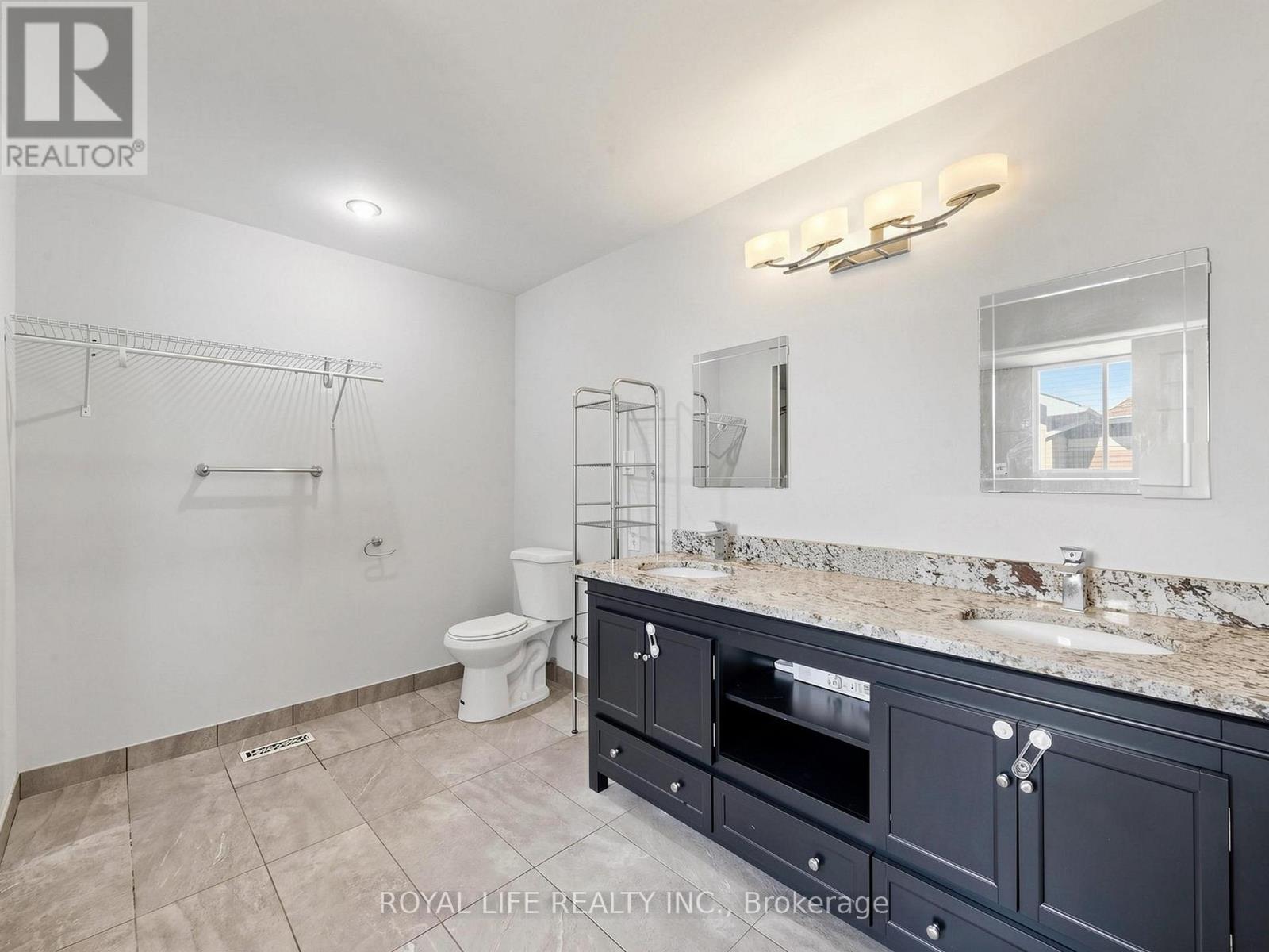 985 LINDEN STREET - 22