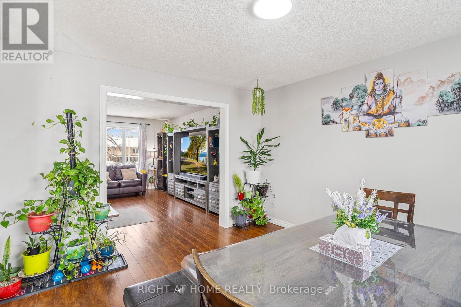242 COLETTE DRIVE - 15