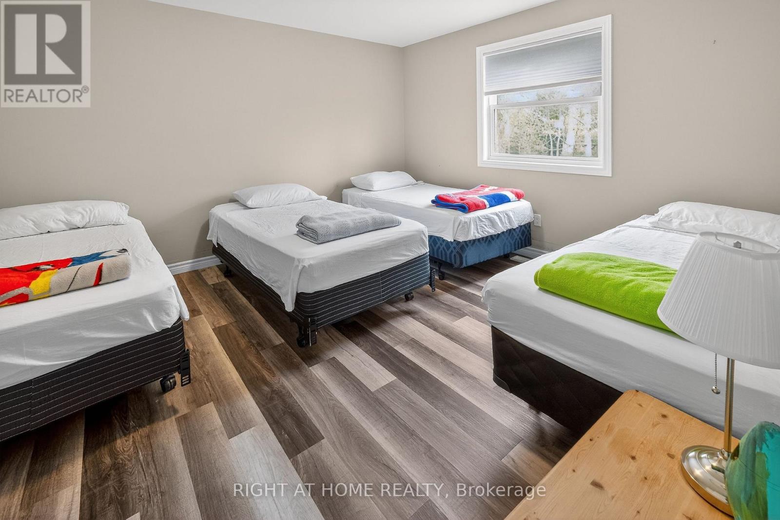 387 STANLEY PARK DRIVE - 23