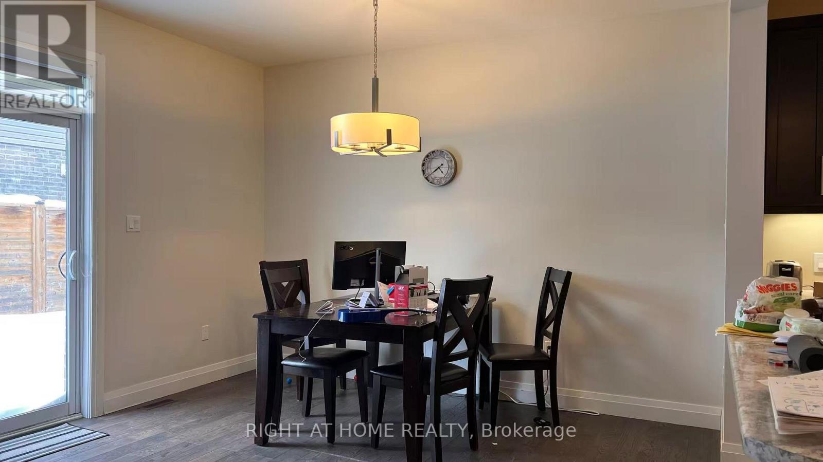 1614 VALHALLA STREET N Property Photo