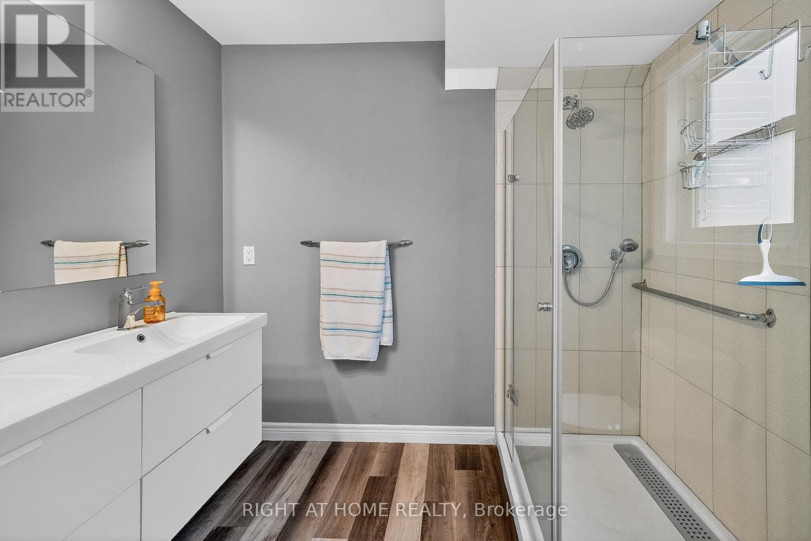 387 STANLEY PARK DRIVE Property Photo