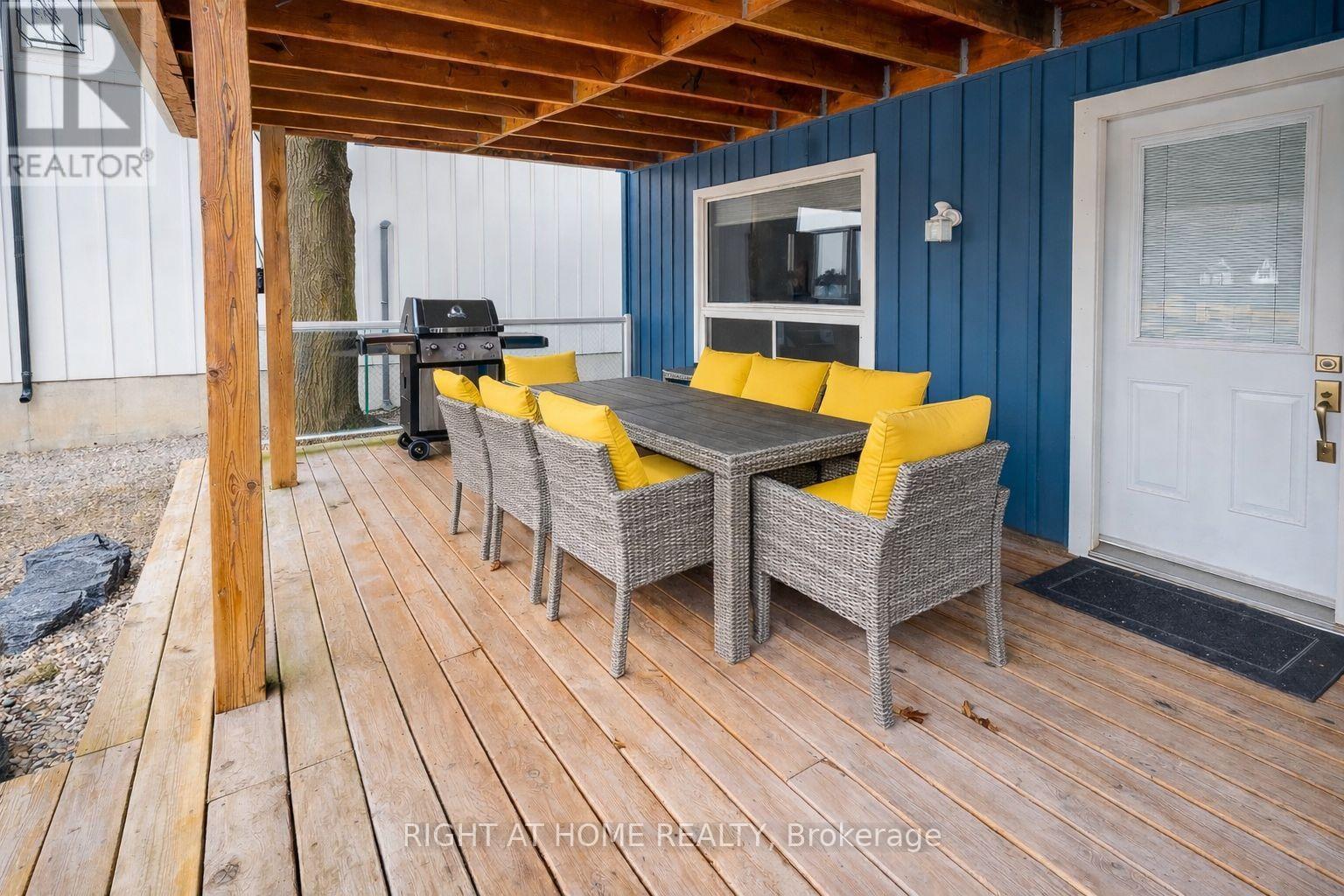 387 STANLEY PARK DRIVE Property Photo