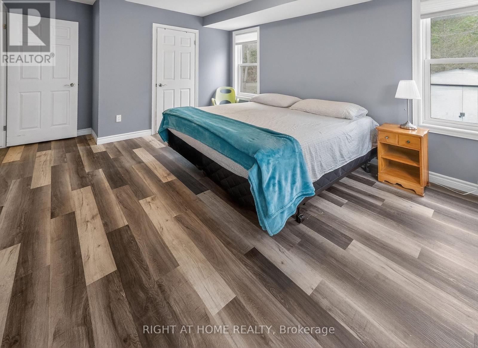 387 STANLEY PARK DRIVE Property Photo