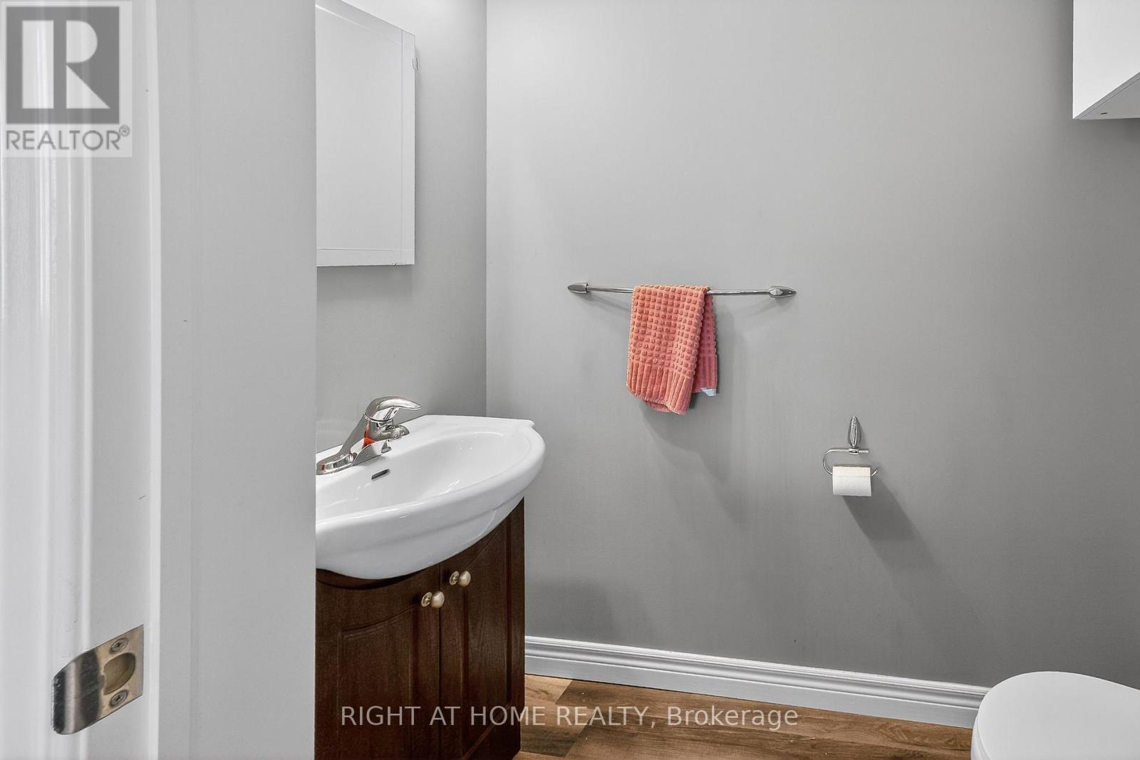 387 STANLEY PARK DRIVE Property Photo