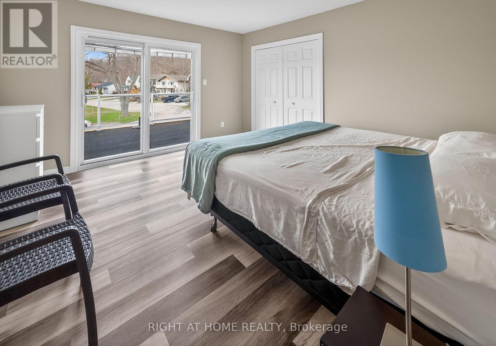 387 STANLEY PARK DRIVE - 22