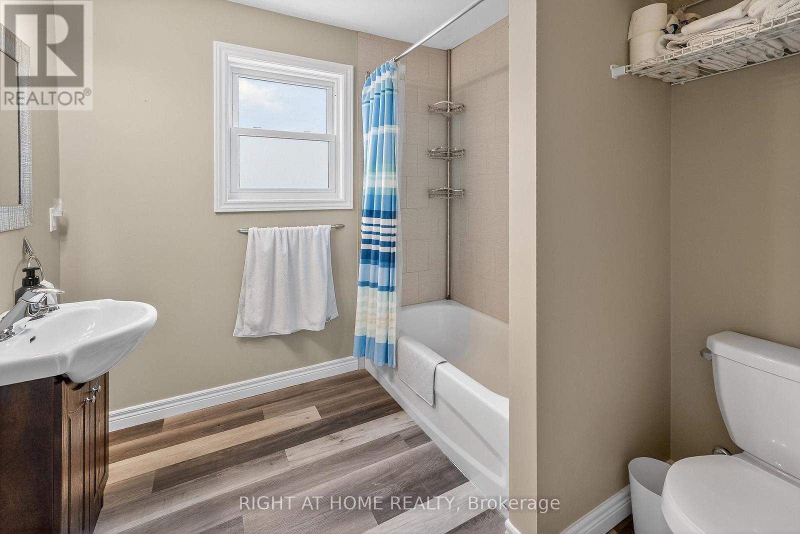 387 STANLEY PARK DRIVE Property Photo