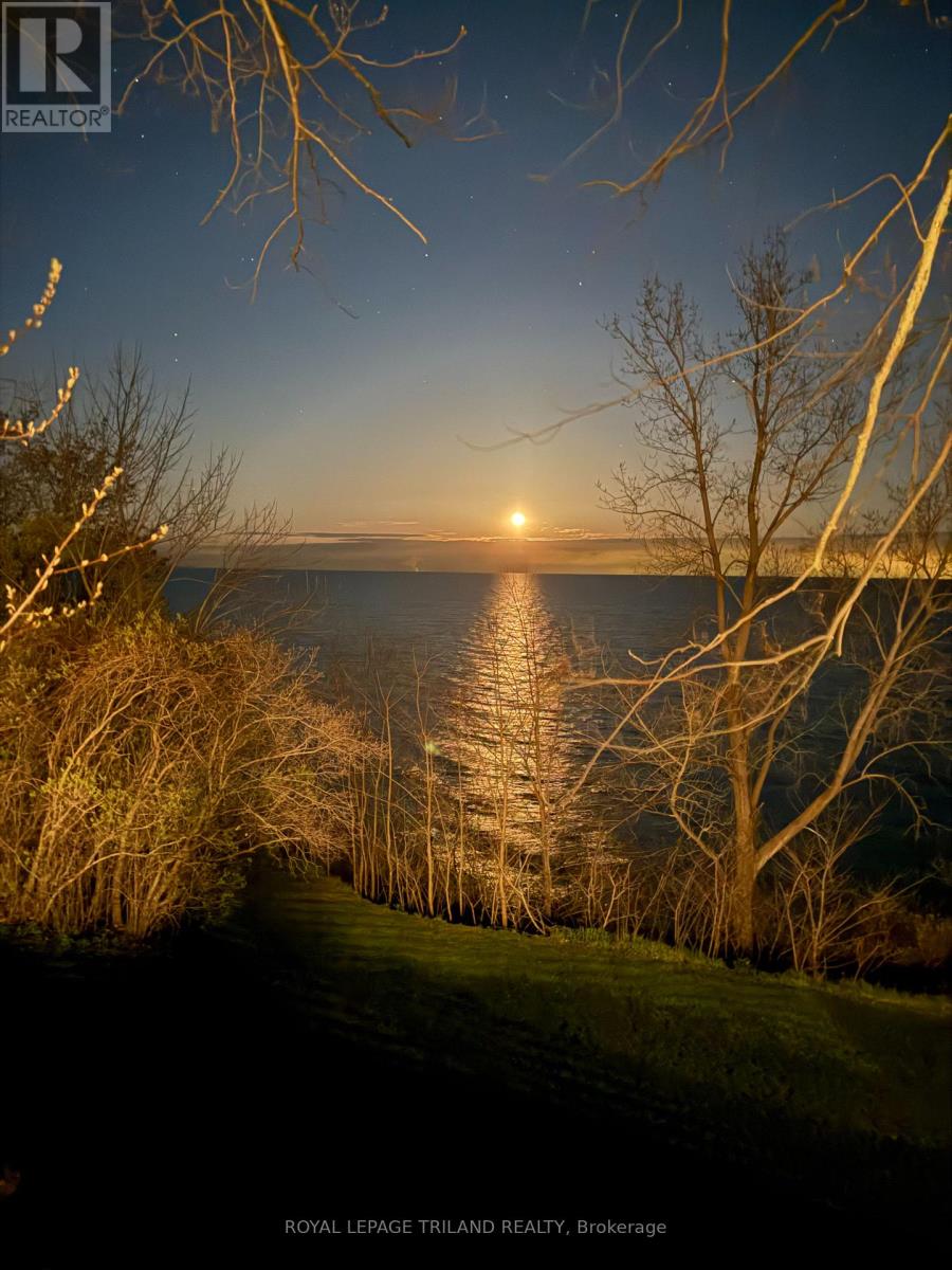 7570 TALBOT TRAIL - 35