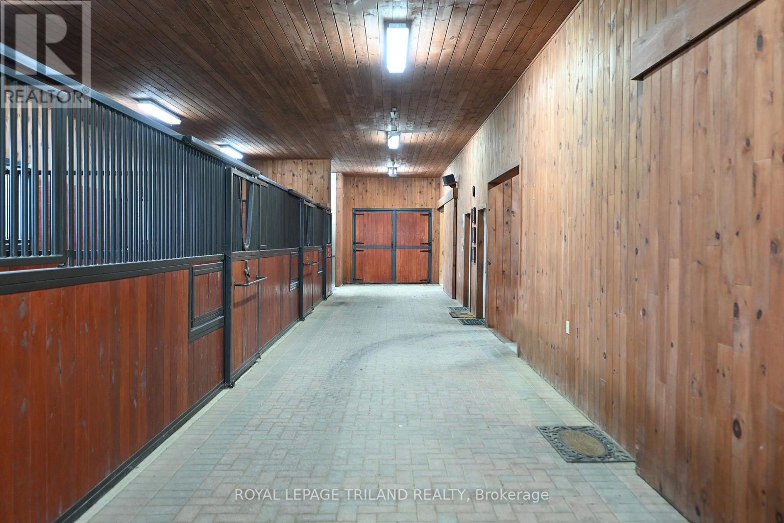 7570 TALBOT TRAIL - 29