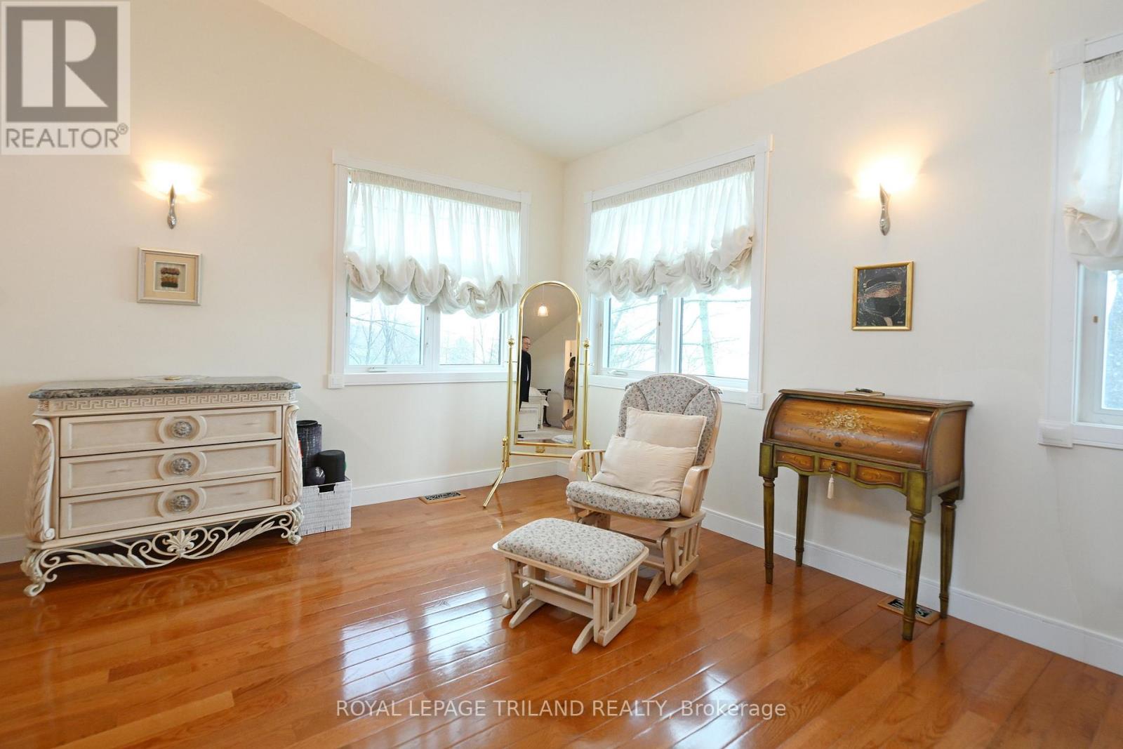 7570 TALBOT TRAIL - 19