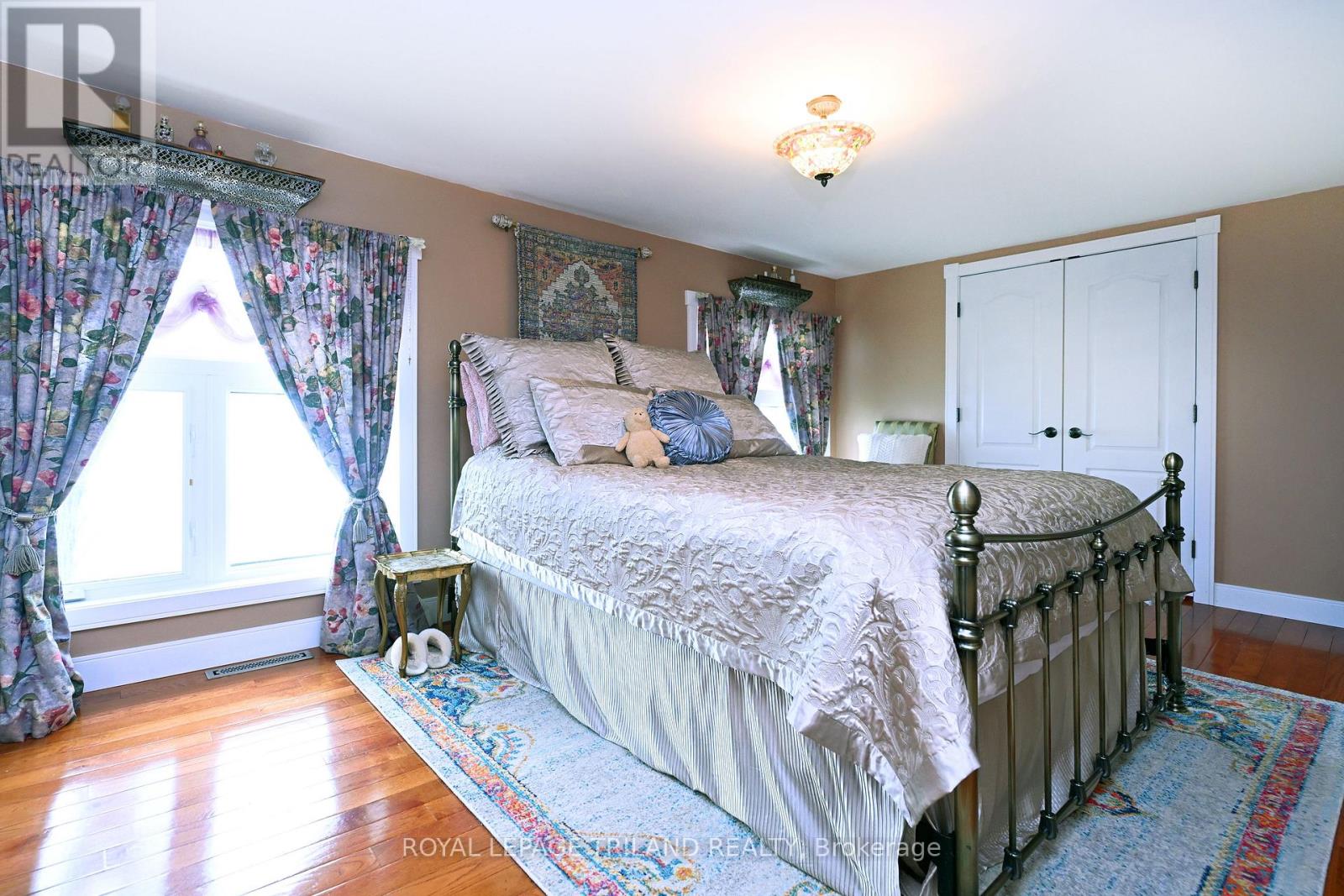 7570 TALBOT TRAIL - 22