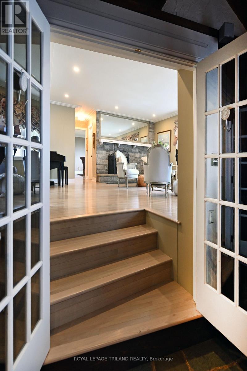 7570 TALBOT TRAIL - 12
