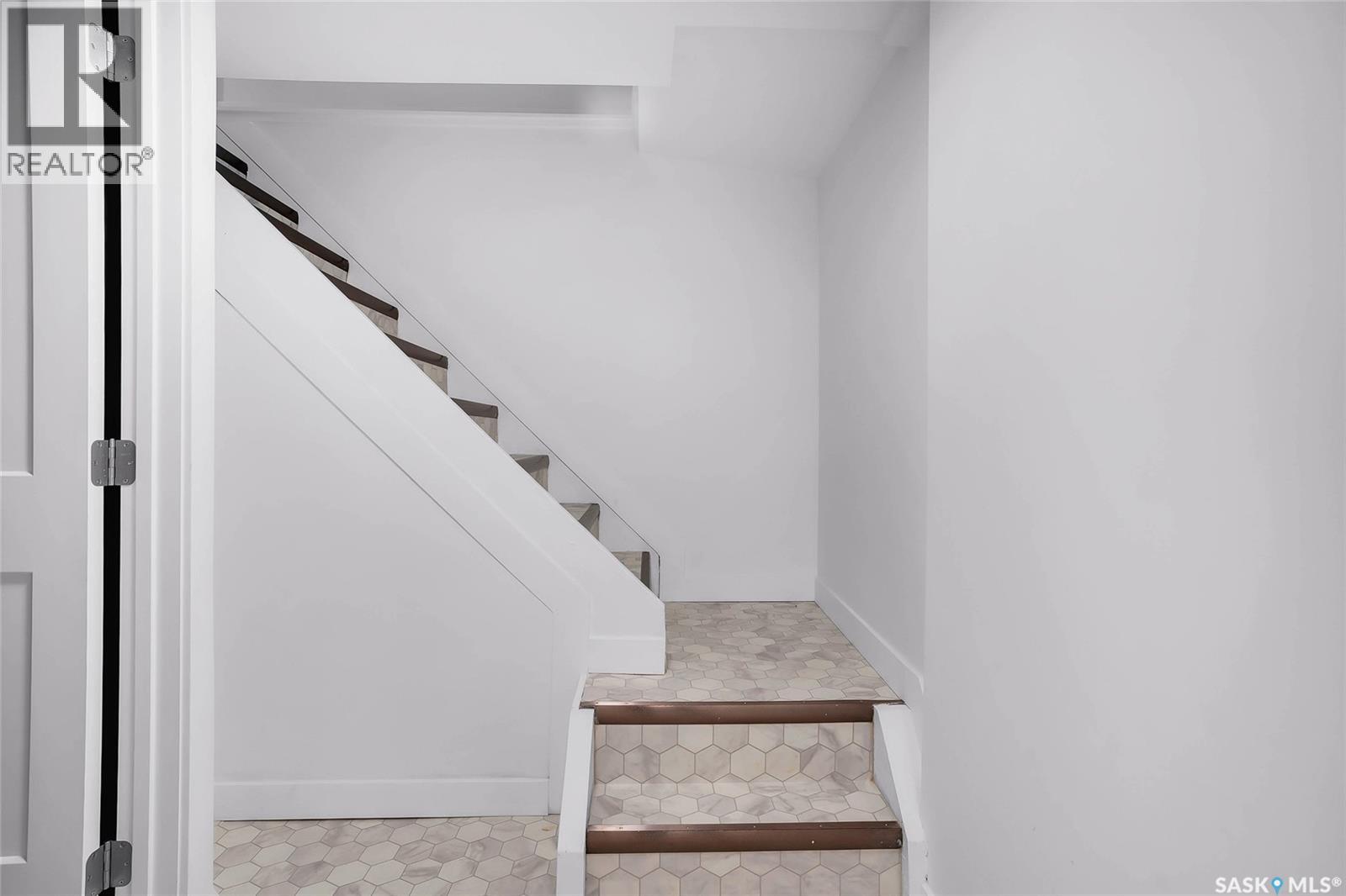 1230 E AVENUE N - 29