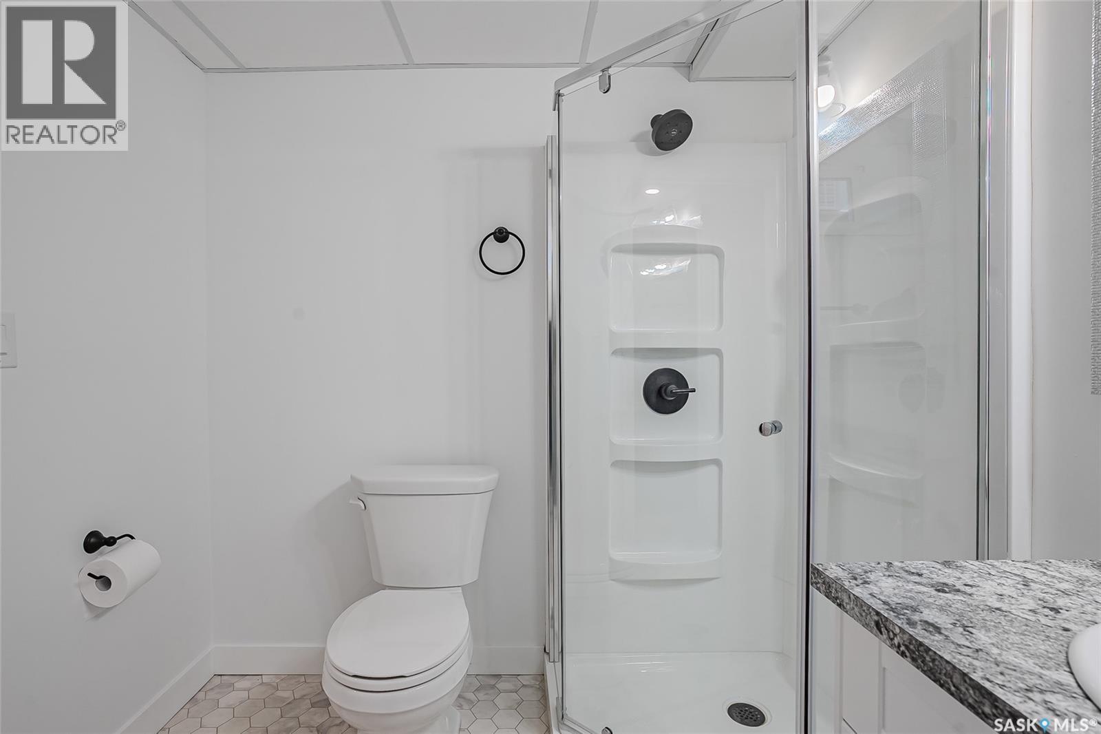 1230 E AVENUE N - 23