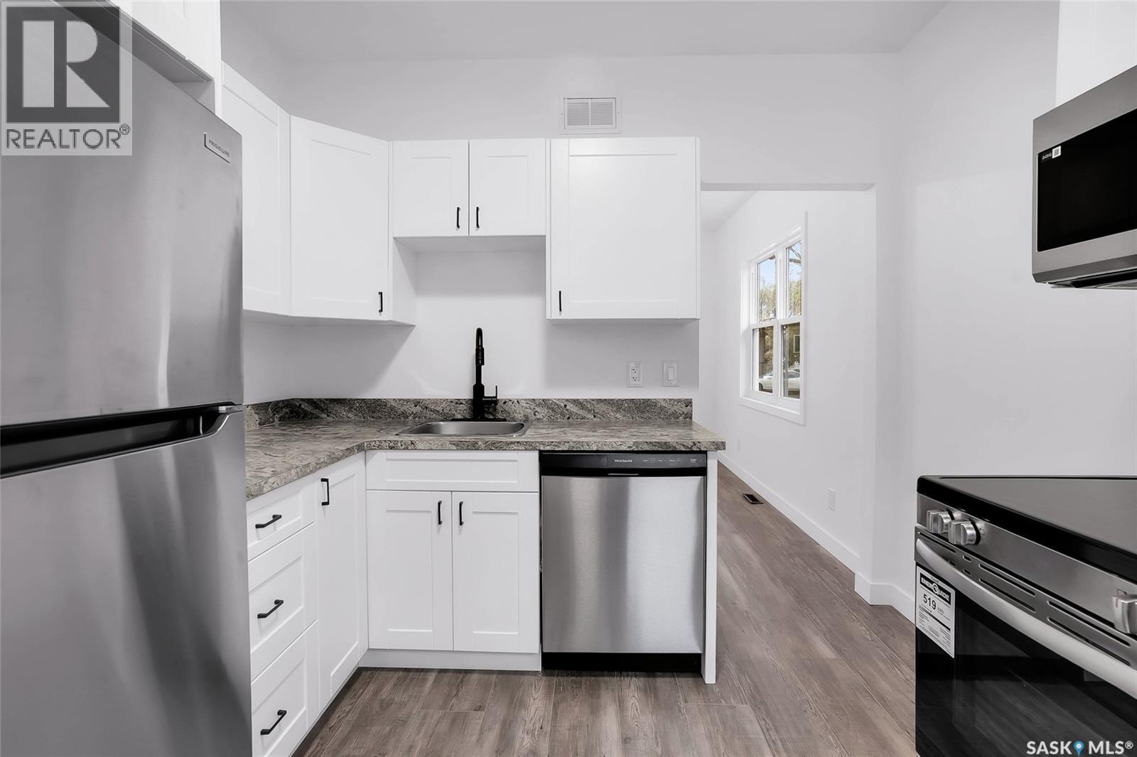 1230 E AVENUE N - 19