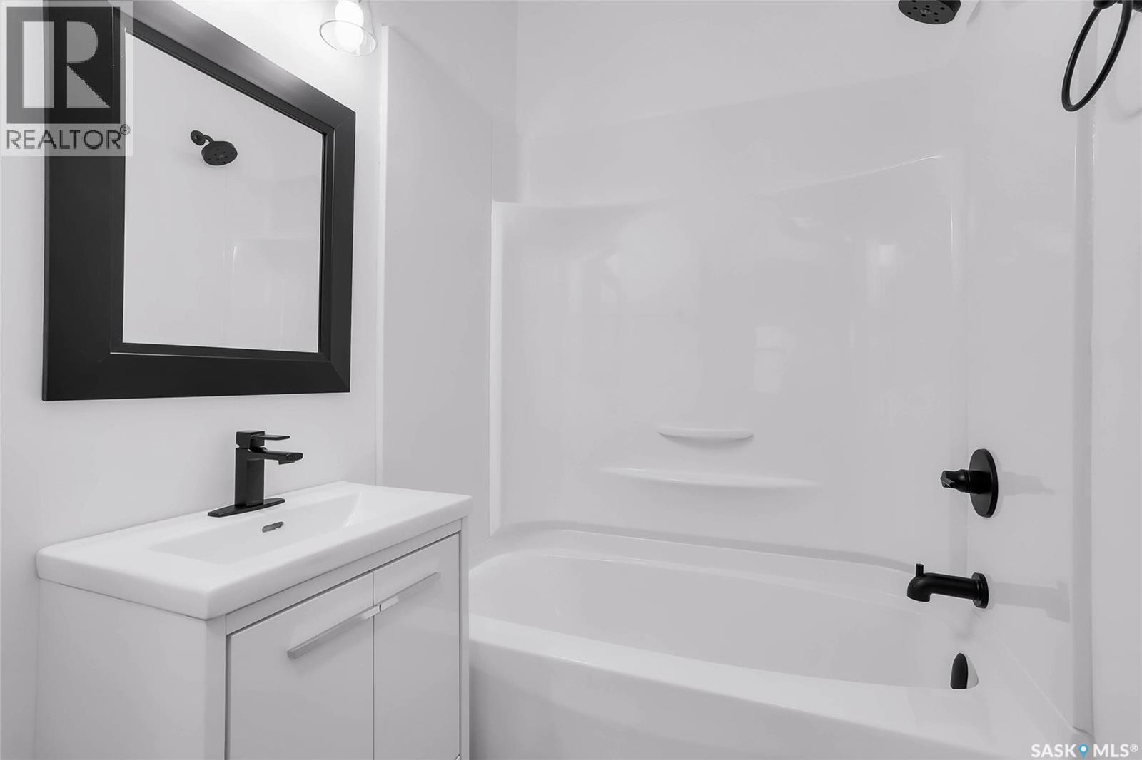 1230 E AVENUE N - 10