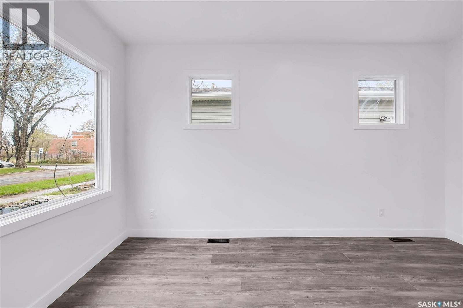 1230 E AVENUE N - 4