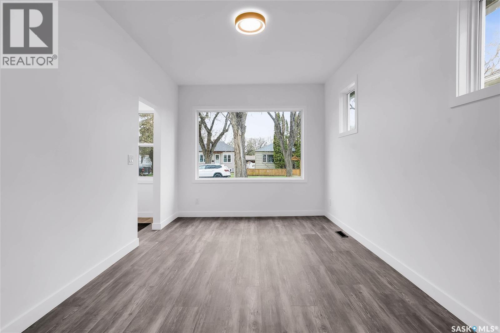 1230 E AVENUE N - 7