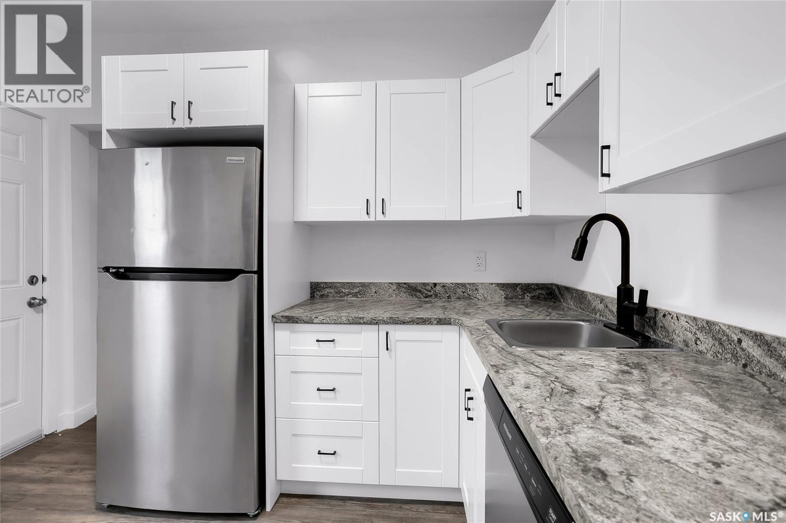 1230 E AVENUE N - 17