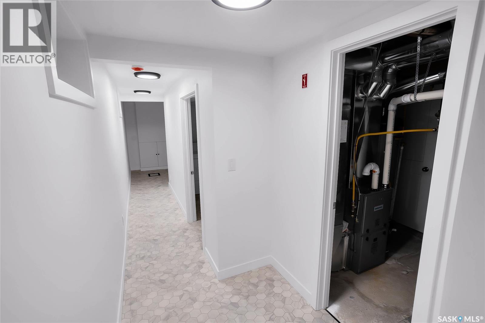 1230 E AVENUE N - 20