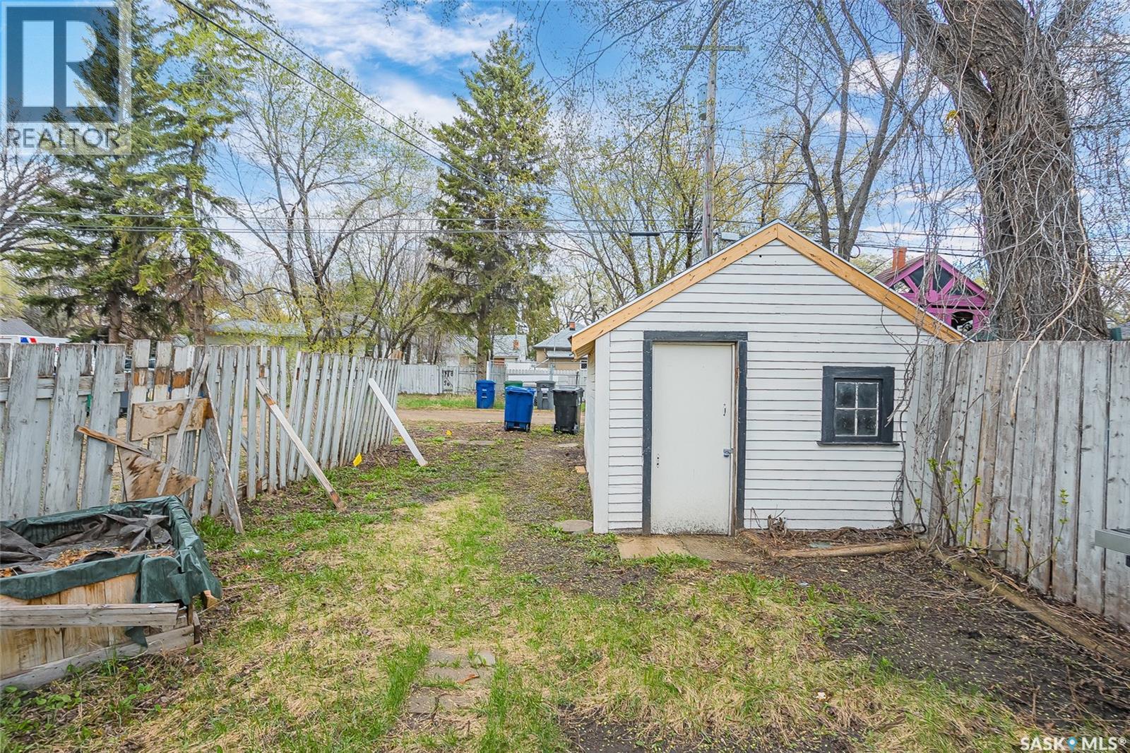1230 E AVENUE N - 34
