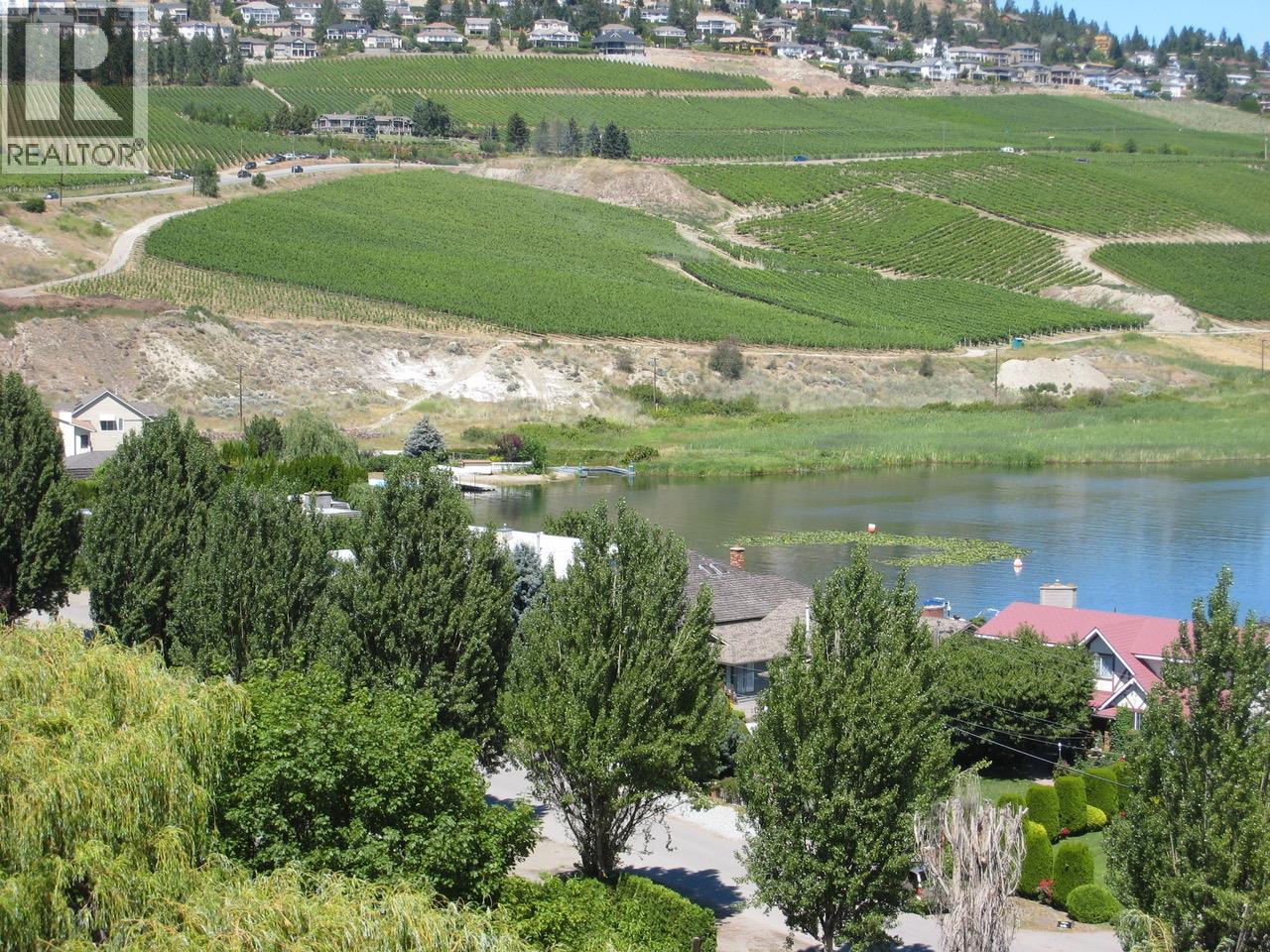  1375 Green Bay Road, West Kelowna
