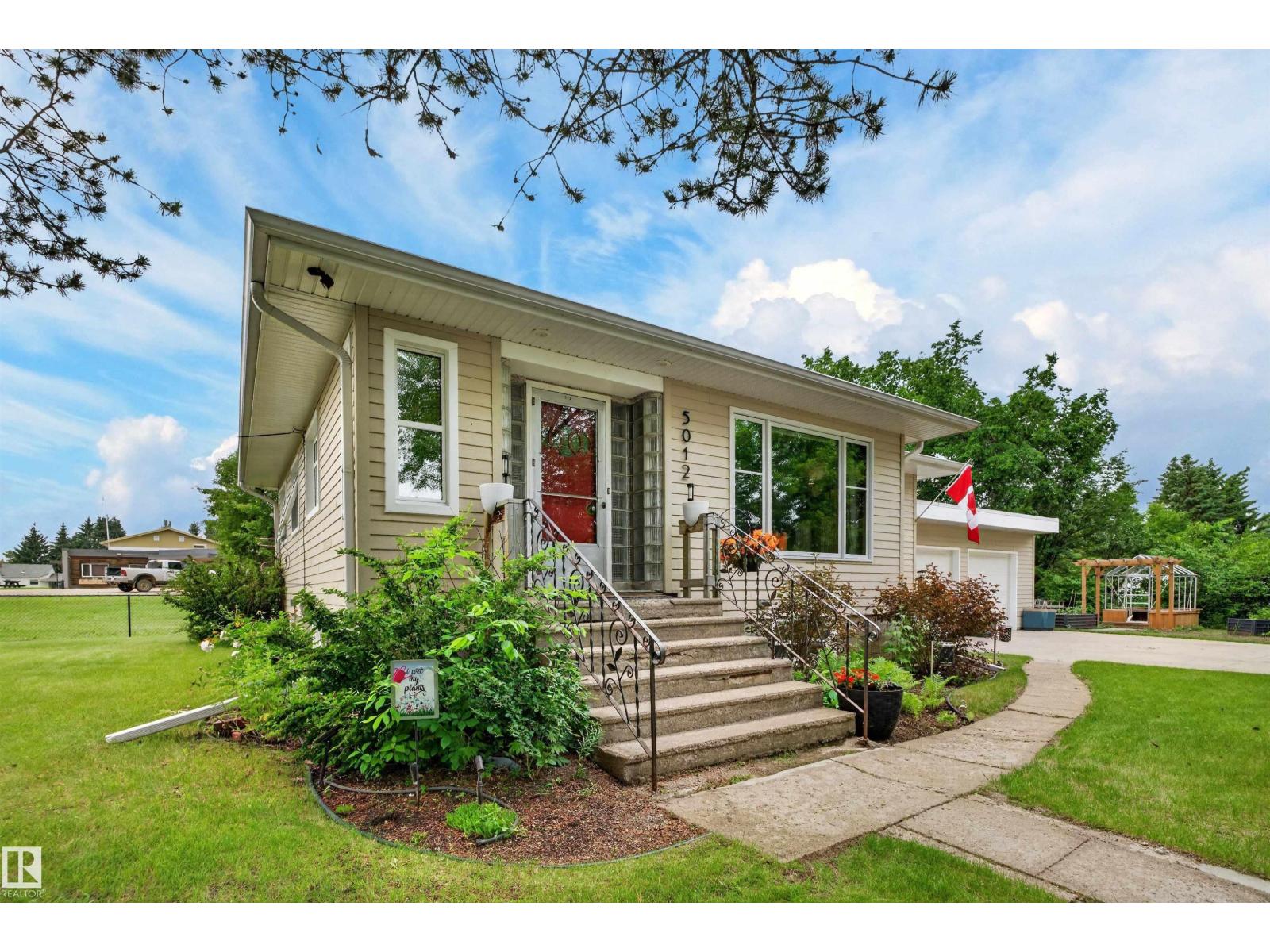 5012 46 ST - 2