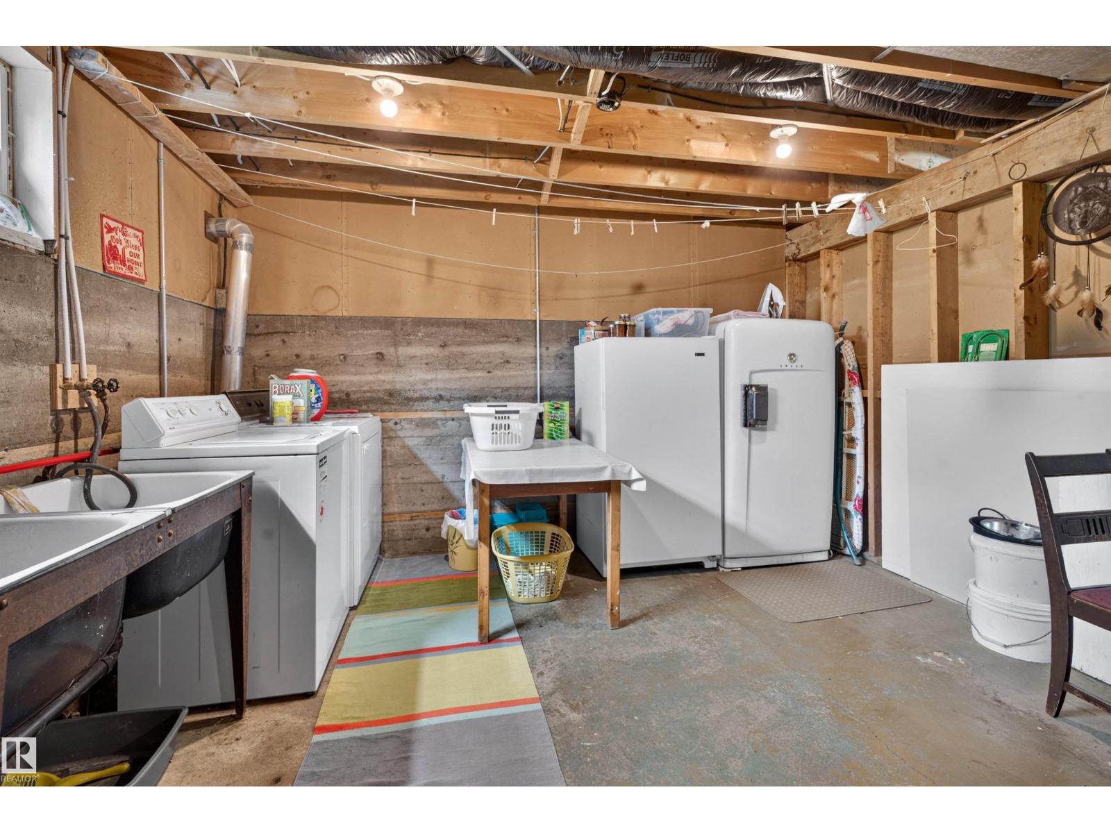 5012 46 ST - 47