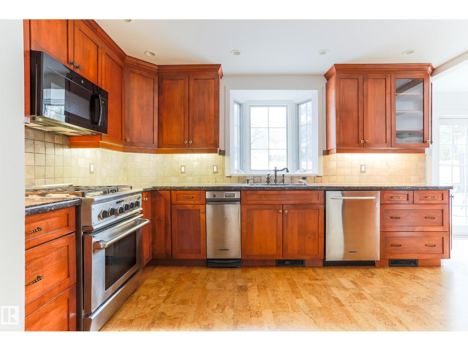 11619 SASKATCHEWAN DR NW - 12