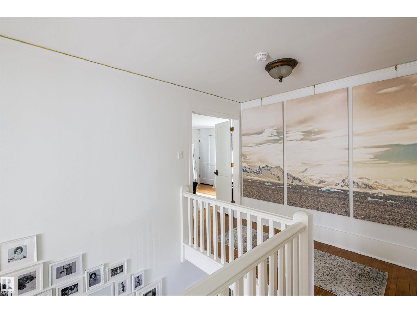 11619 SASKATCHEWAN DR NW - 21