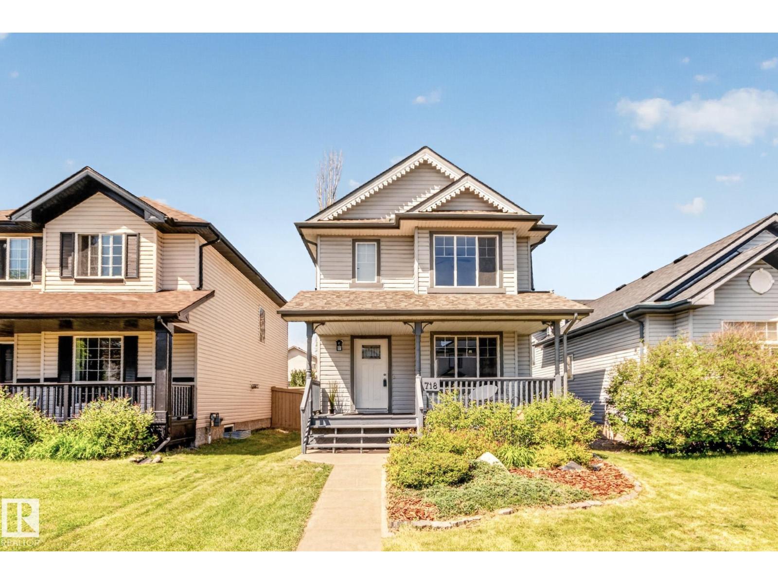 718 88A ST SW - 2