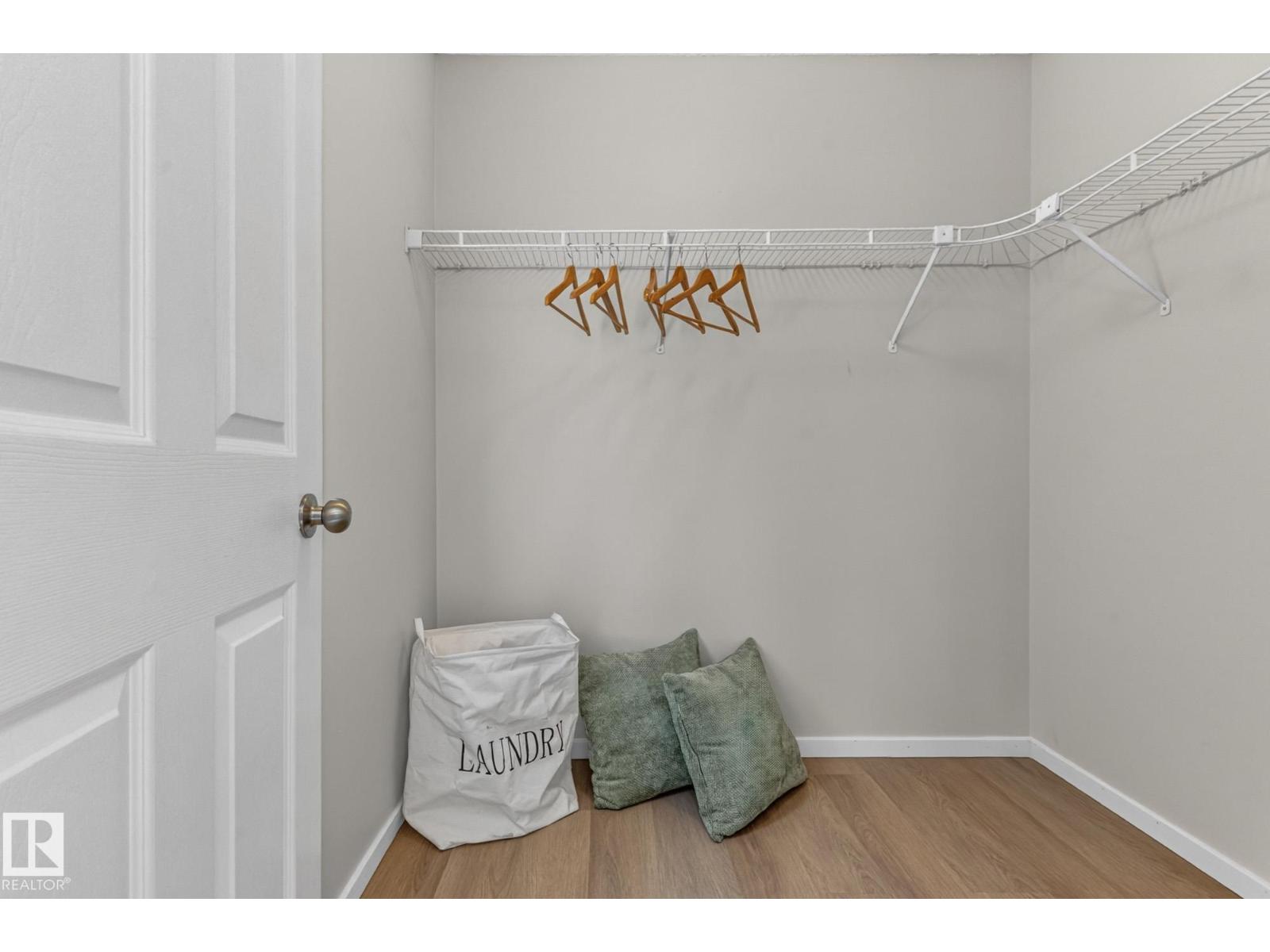 718 88A ST SW - 21