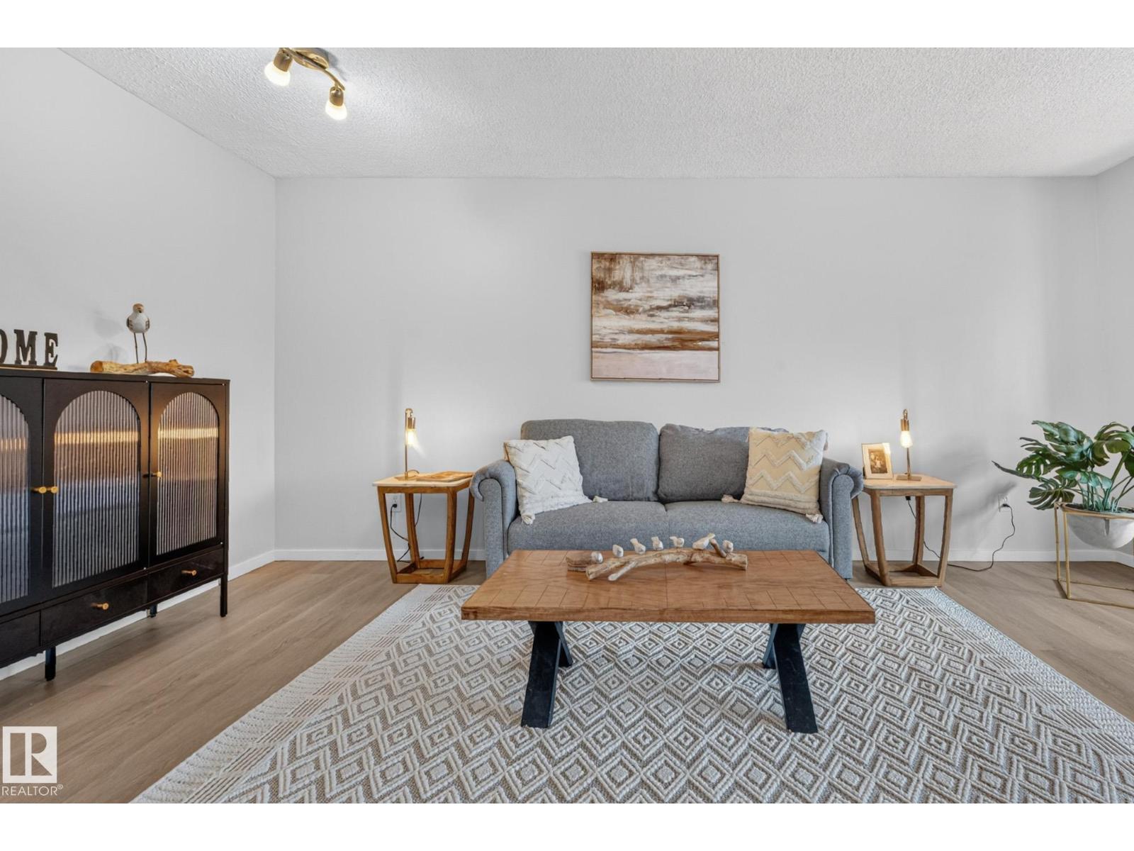 718 88A ST SW - 8