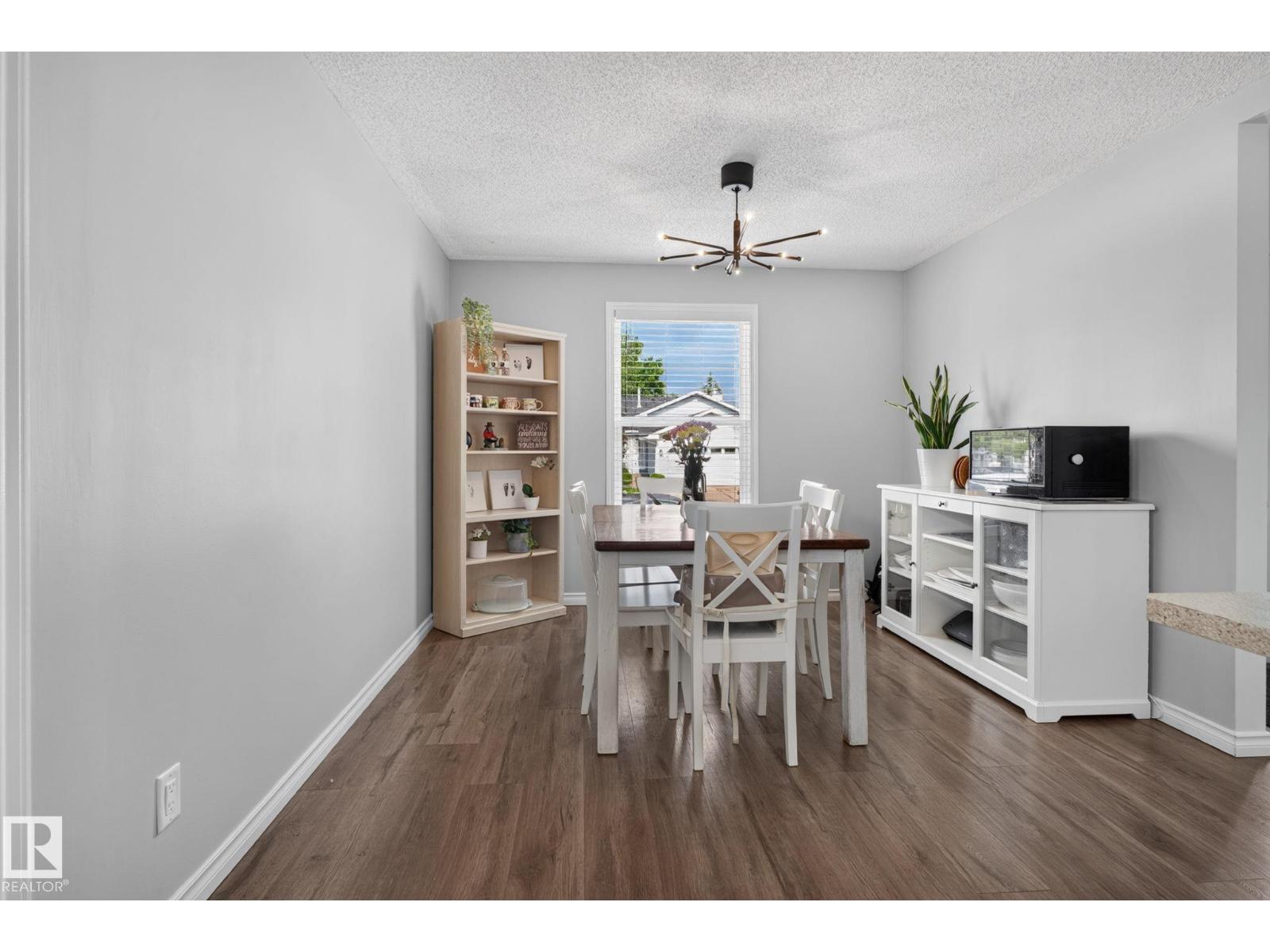 3218 41 ST - 15
