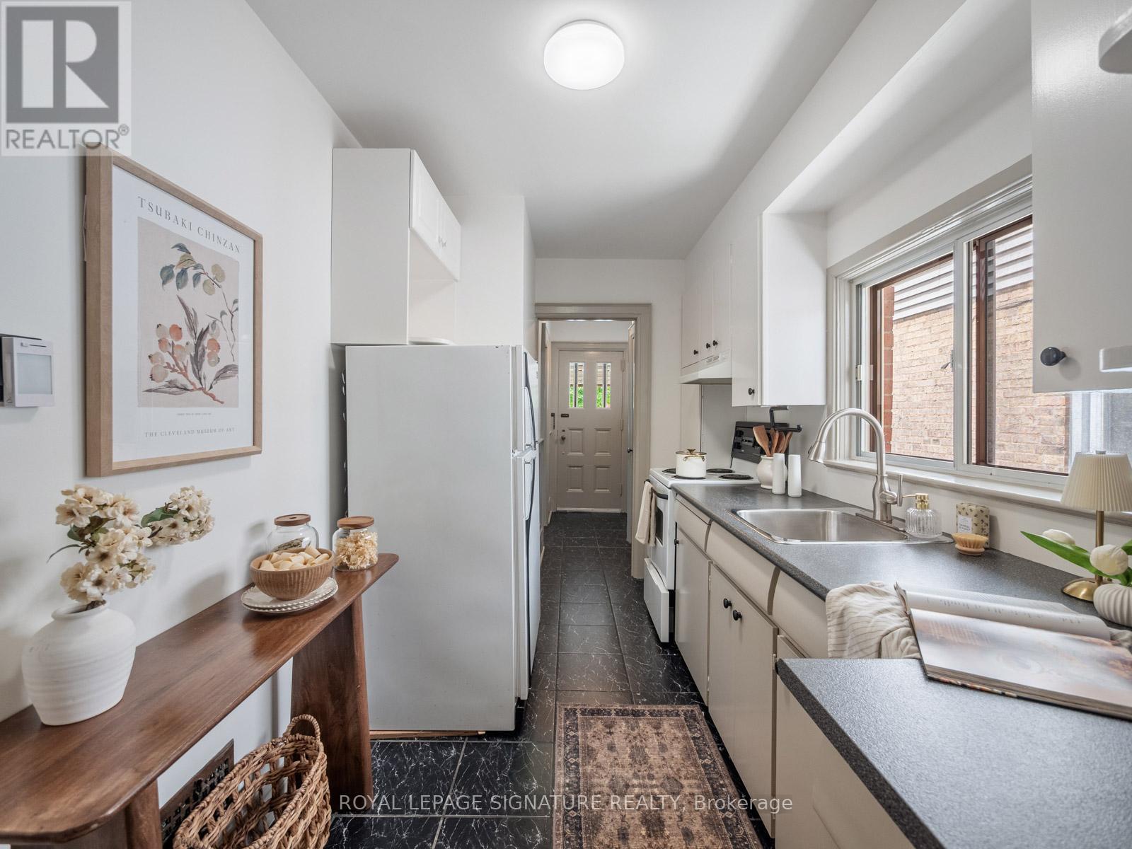 37 CHILTON ROAD - 12