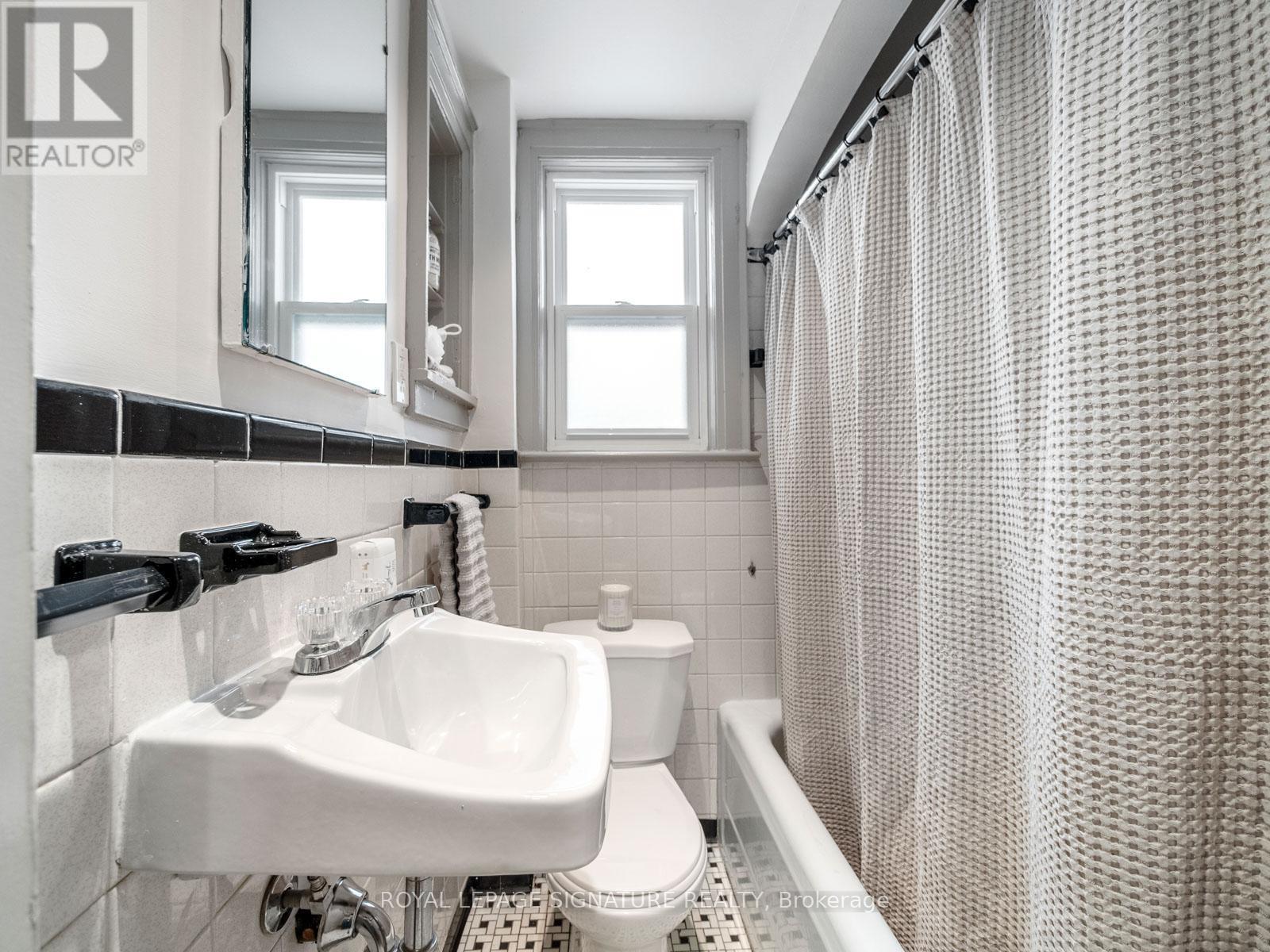 37 CHILTON ROAD - 22
