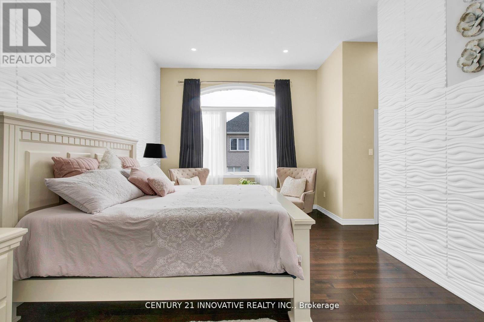 17 ARFIELD AVENUE NE - 20