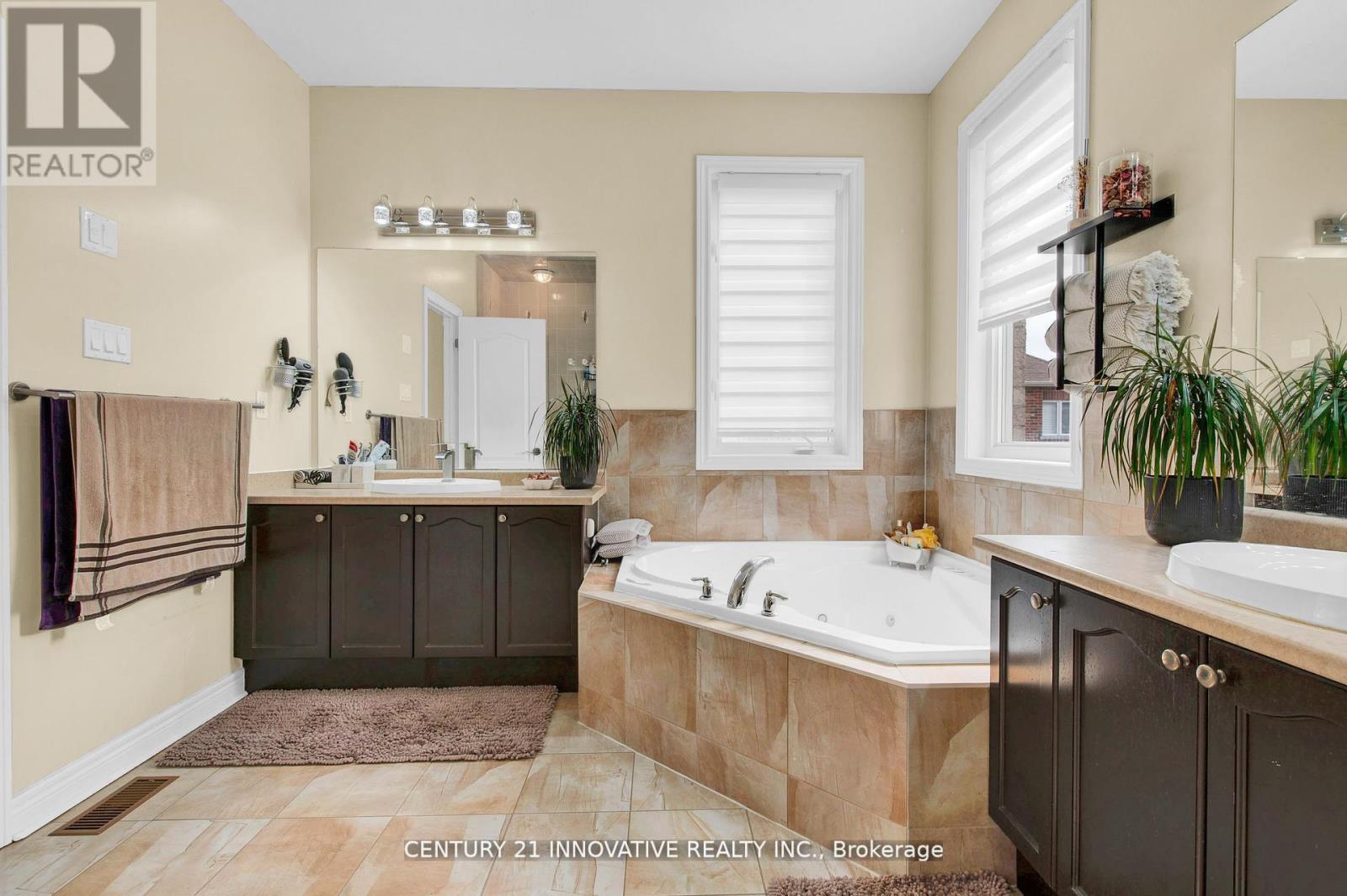 17 ARFIELD AVENUE NE - 22