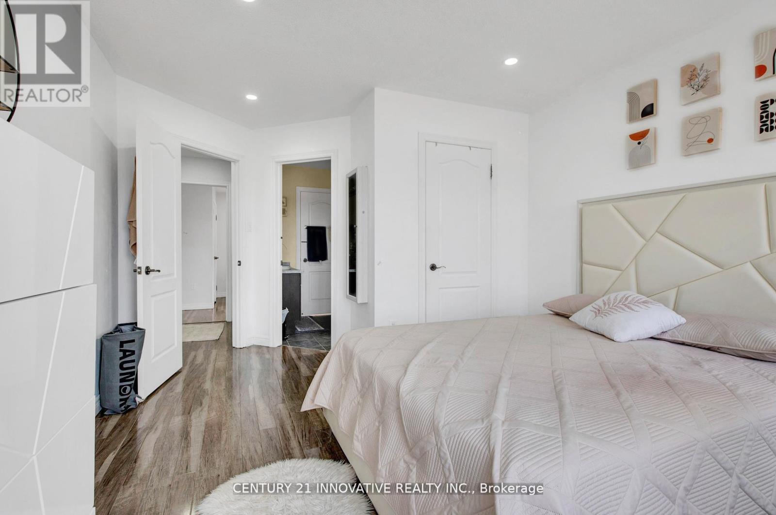 17 ARFIELD AVENUE NE - 28
