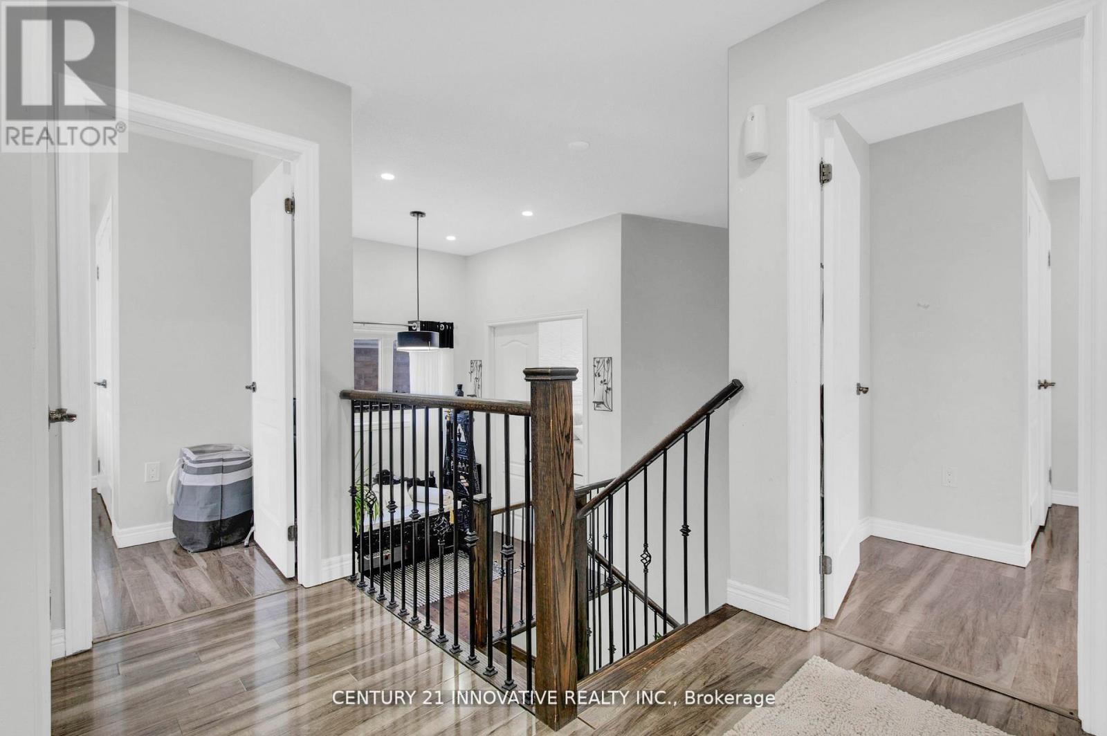 17 ARFIELD AVENUE NE - 29