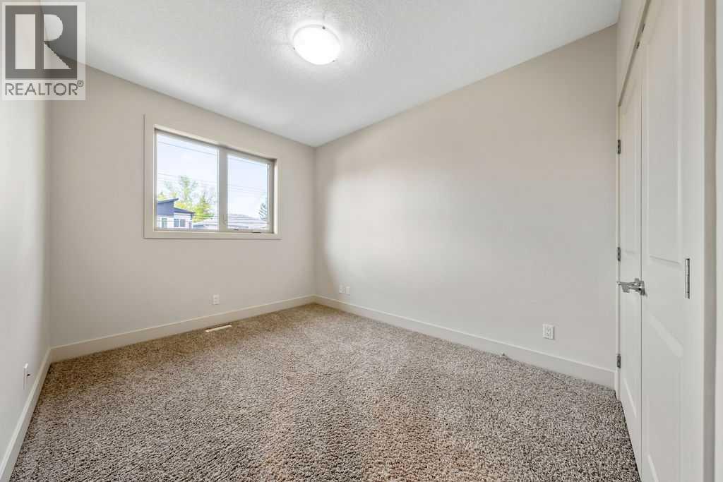 1136 17 Avenue NW - 22