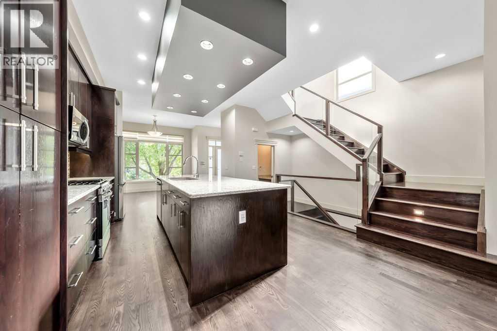1136 17 Avenue NW - 12