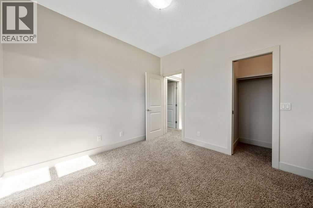 1136 17 Avenue NW - 21
