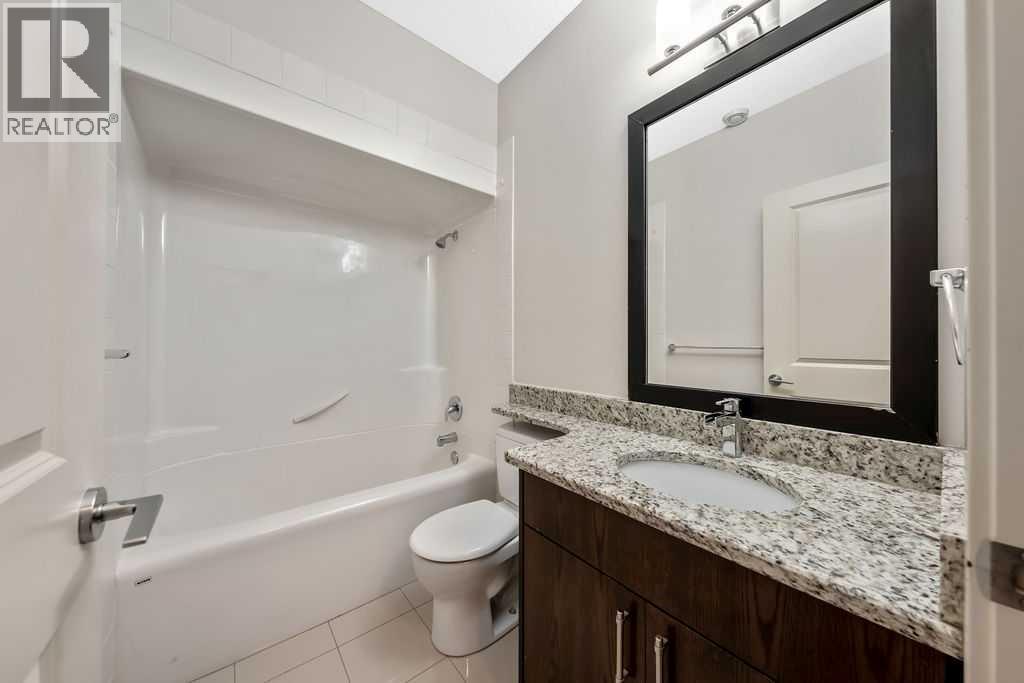 1136 17 Avenue NW - 34