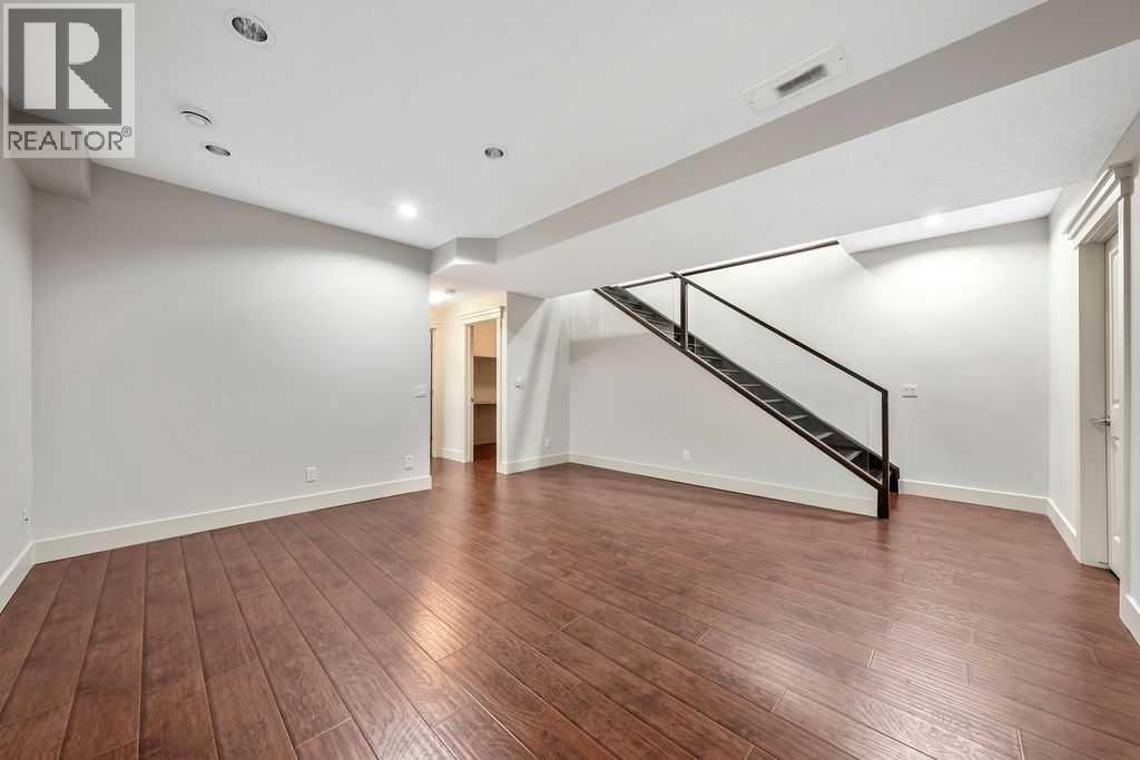 1136 17 Avenue NW - 32
