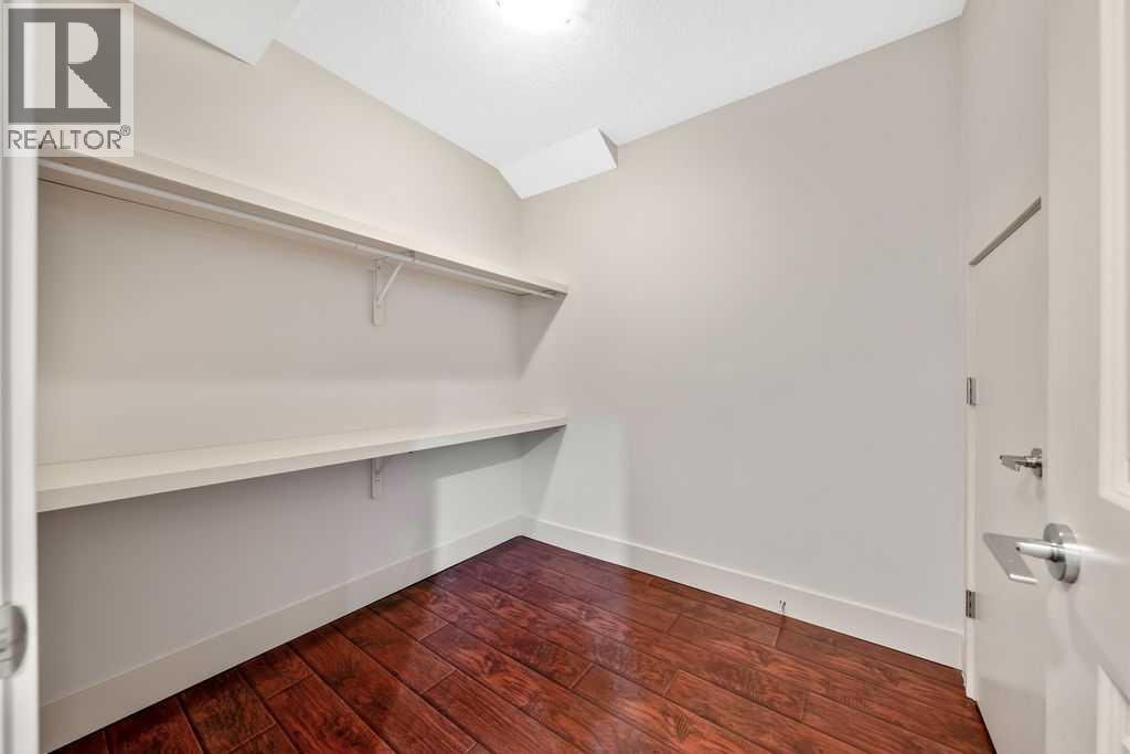 1136 17 Avenue NW - 35