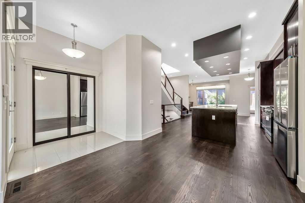 1136 17 Avenue NW - 7